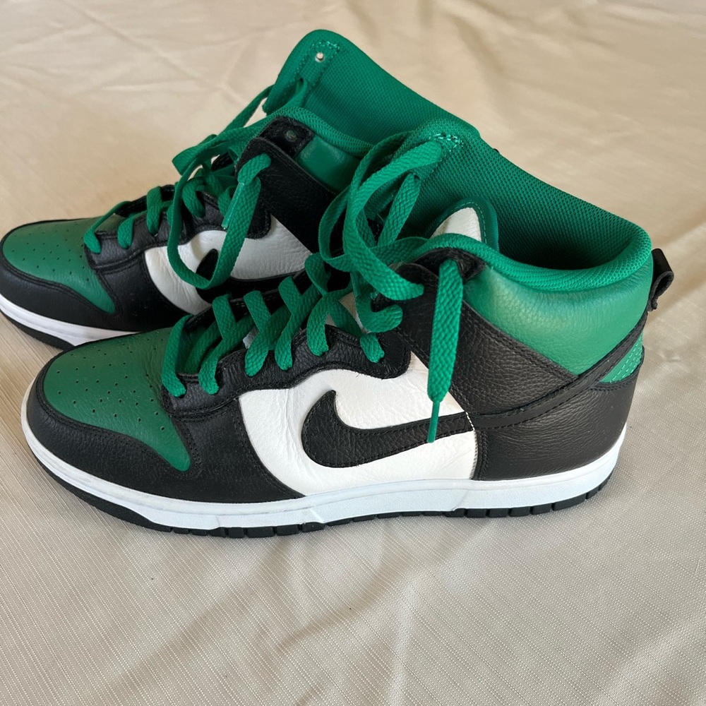 Nike dunk high (Nike by you) Kelly Green sneakers